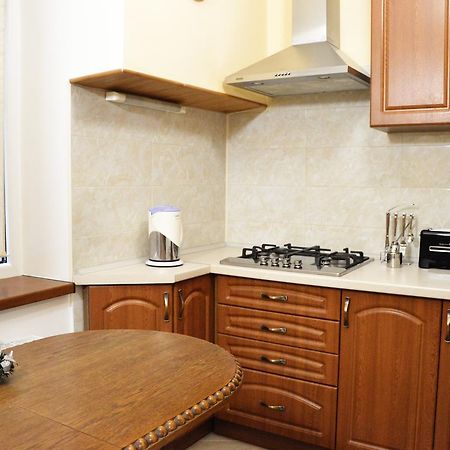 На Вулиці Льва Appartement Lviv Buitenkant foto