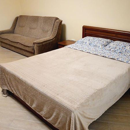 На Вулиці Льва Appartement Lviv Buitenkant foto